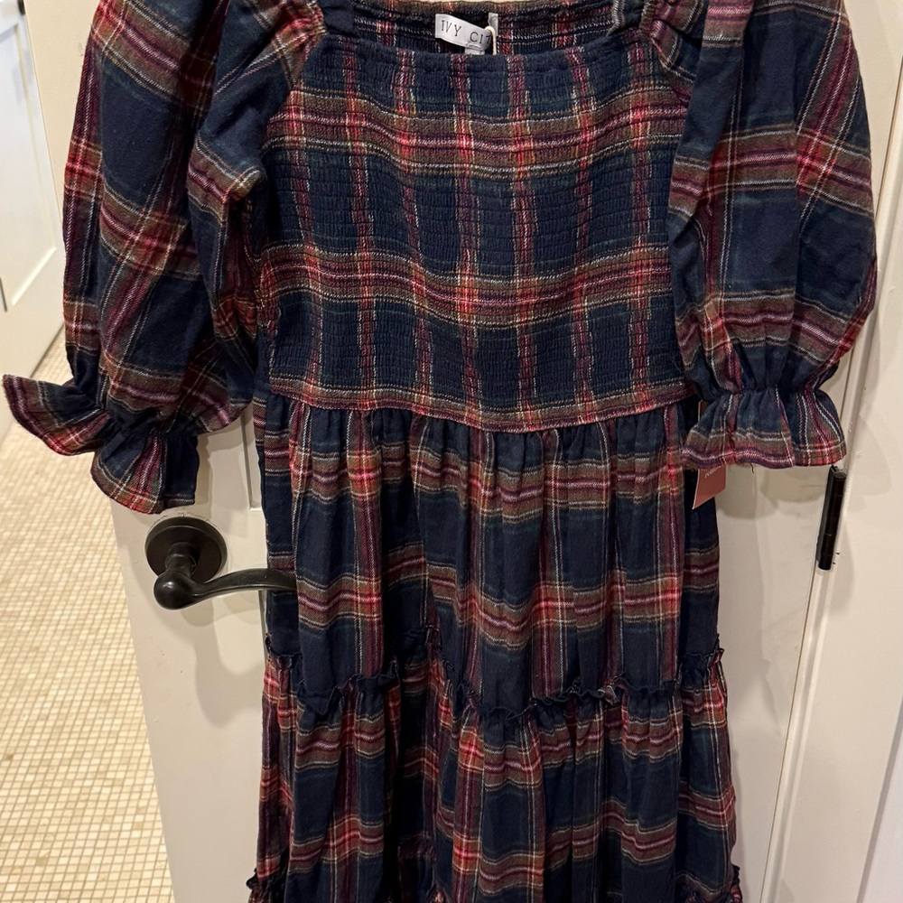 Ivy City Stylish Plaid Dress with Ruffled Sleeves